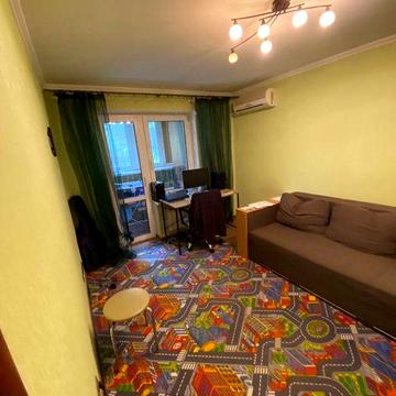 Продаж 1 кім. Квартиру. Борщагівка. вул. Симиренка