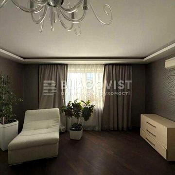 2-х кімнатна з ремонтом. Дарницький бул., 8,