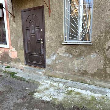 Сдам в аренду фасадное помещение под коммерцию