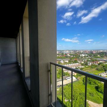 Надрічна вул., 8