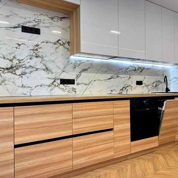 Вигідно! Шикарна однокімнатна неподалік центру. Терміново!