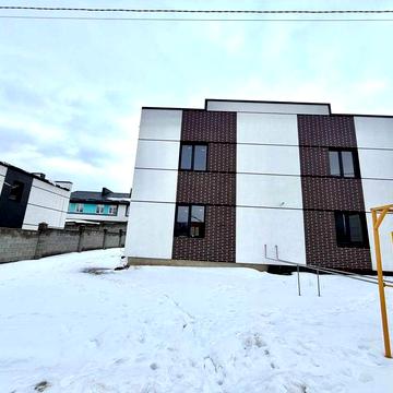 Продам котедж в районі Кінзи з міськими мережами