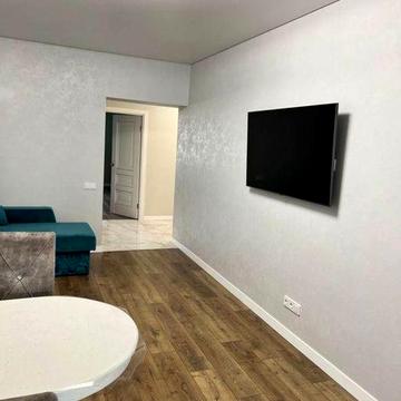 Продам 85 м² комфорту — новобудову з ремонтом біля річки