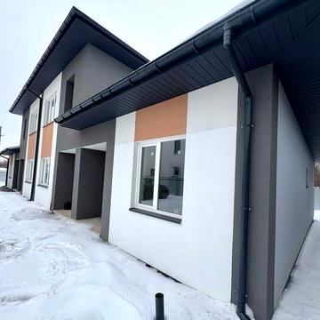 Таунхаус з частковим ремонтом, вул. Молодіжна