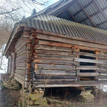 Продам стайню нову худоби ще не було розміри 6×12м під розбор та перев