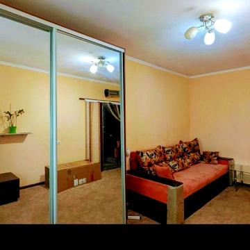 Академіка Корольова вул., 43/2