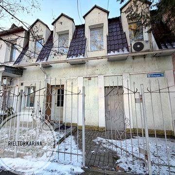Садова/Нікольська  3к будинок 75м2 з маленьким двором