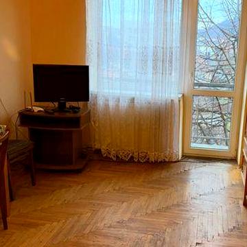 Продається двохкімнатна квартира