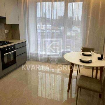 Продаж однокімнатної квартири з новим якісним ремонтом. Без комісії.