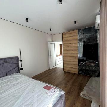 Квартира з сучасним ремонтом! Газ! Без комісії!