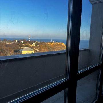 Продам  квартиру с террасой и с видом на море в Авиньоне. Газ