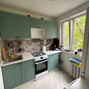 Срочно! Квартира на Черемушках рядом парк