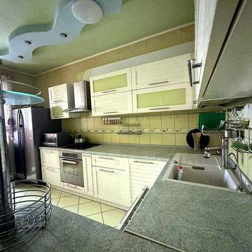 Продаж 4 к квартири  Петра Григоренка 28