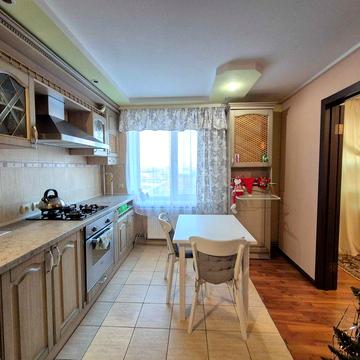 Шкільний р-н. Продаж 3-х кімнатної квартири. Власниця.