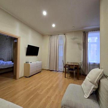 Оренда 2к квартири в центрі | Світло є завжди