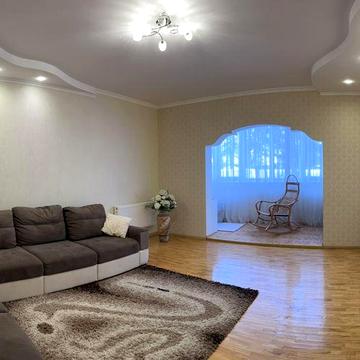 Продаж трикімнатної квартири