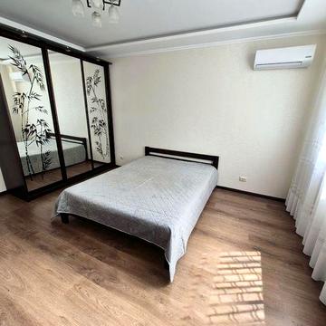 1-к.квартира ЖК"Паркові Озера"Вул.Воскресенська 16-В.Метро"Дарниця"