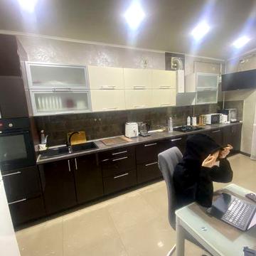 Продаж 3кімн новобудова90м кв з ремонтом і меблями у Винниках