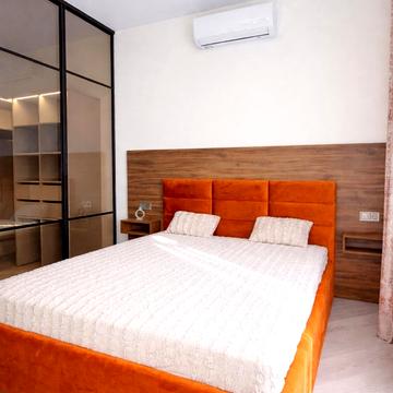 Однокімнатна квартира з сучасним ремонтом на Краснова