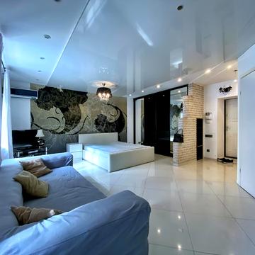 Рибальська вул., 8