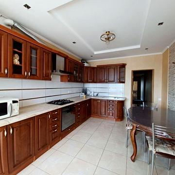 Здається простора 2х км квартира !!!