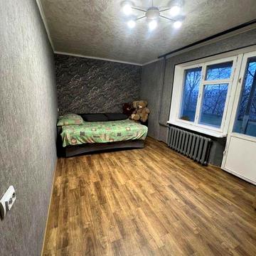 Сдам 2-комнатную Свет постоянно Тополь 1