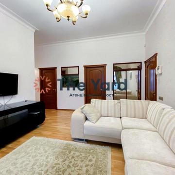 Заньковецької вул., 5/2