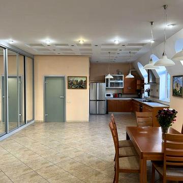 Здам 3к в Центрі, вул. Князів Острозьких 29Б, Печерськ