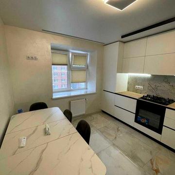 Здається в оренду 2 км квартира по вулиці провулок Тарнавського