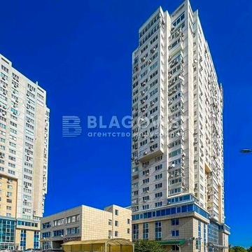 Велика 2-кімн. квартира біля озеро .  Шумського Юрія, 1,