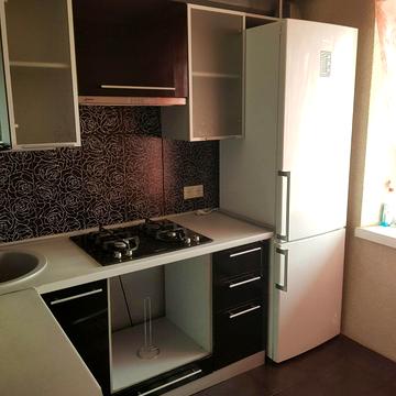 Празька вул., 25