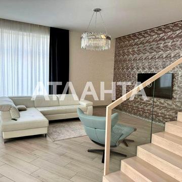 Достойный внимания дом в Совиньоне 2 участок 7.2 сотки