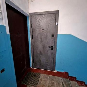 Сдаю 2-ком квартиру 1-кп ул.Алмазова(Карпенко)67