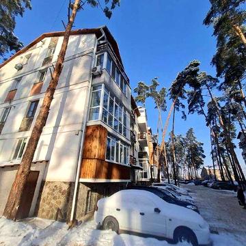 2к квартира З РЕМОНТОМ! зручний виїзд в Київ