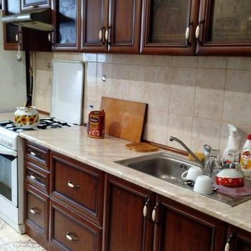 Продам 3 кімнатну квартиру вул Татарська 18- Б(сталінка)м.Лукянівка