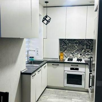 Сдам 3-ю квартиру в р-не ЦРБ! 10000