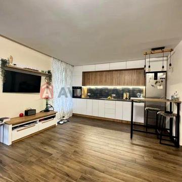 Продам 2 к квартиру в клубном доме р-г соборный