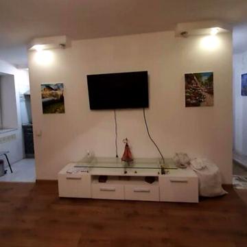 Продам 2х.кв. 2/5 на П.Поля ст.м. 23 Августа