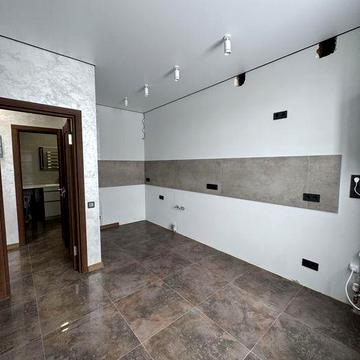 Продаж 1км квартира з ремонтом в новобудові