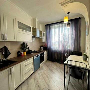 Продаж 2-х кімнатної квартири в самому центрі міста