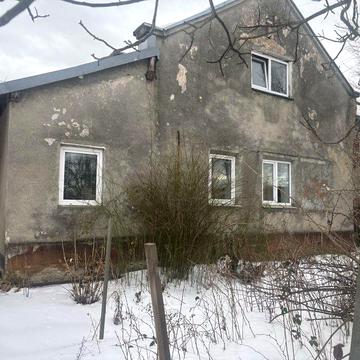 Продається половина будинку