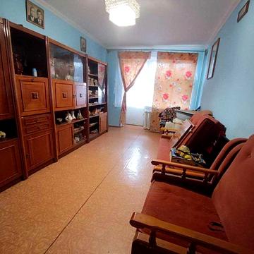 2к.кв.Виставка.Роздільні кімнати.