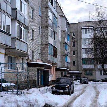 Продаж просторої 4 кім квартири