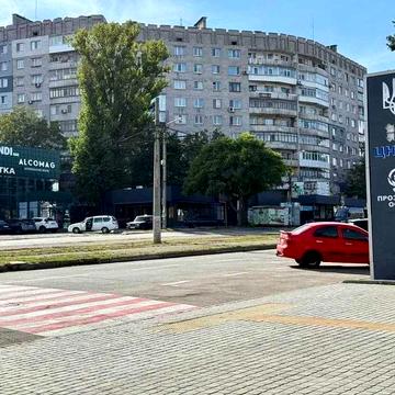 ПРОДАЖ 2-к, пр. В.Стуса (ДИТЯЧИЙ СВІТ), меблі та техніка