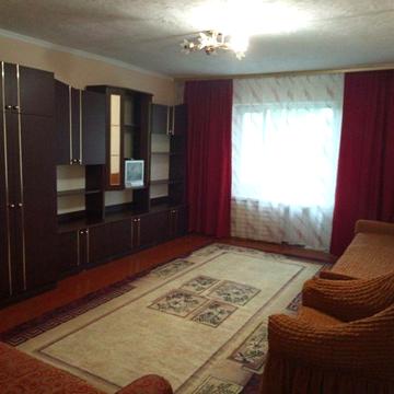 Здається пів будинку вул. Піщана