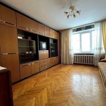 Продам 2-х кімнатну квартиру, Захистників Украіни