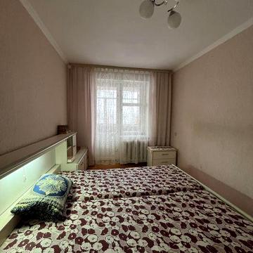 Продам 2-х кімнатну квартиру, Захистників Украіни