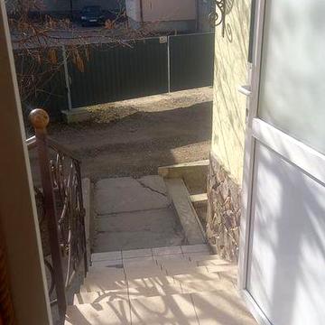 3к особняк з подвірям р-н Бам