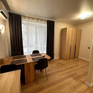 Оренда 1 кімнатної квартири студія ЖК молодість