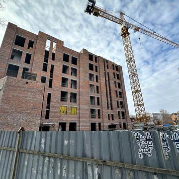 Продаж 1 кімнатн новобудови 45 метрів 5 поверх центр міста переуступка ЖК Мазепи